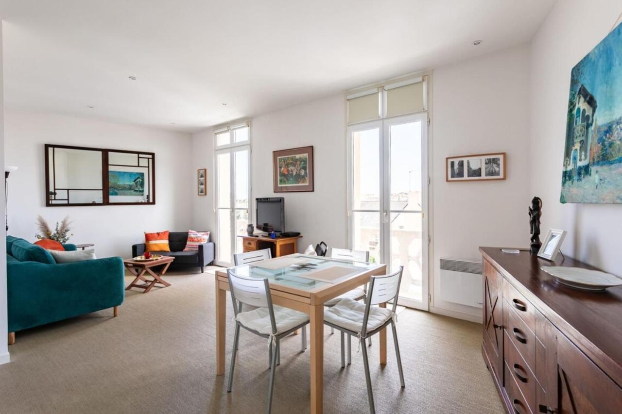 MIMOSA - Beau T2 à proximité du centre et des plages Appartamento Dinard Esterno foto